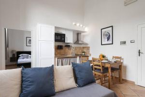 UNYCA - Authentic Market in the Heart of Florence