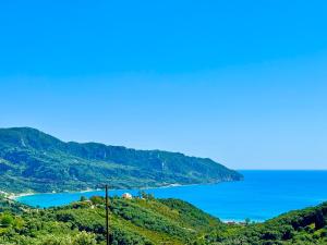 Afionas Aethereum Luxury Villa Concept by DadoVillas