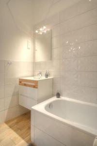 CastleHill1011- FREE parking and AC by Fishermans Bastion