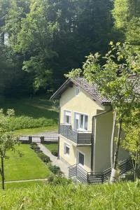 Apartma Movrin - Kamnica