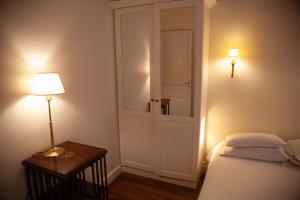 Arc de Triomphe Chic Room