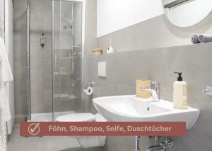 African-Style Apartment - stadtnah, Parkplatz, E-Ladestation für Auto & Fahrräder, Gitterbox für Fahrräder, Fitnessstudio