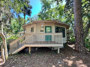 28 Night Heron - Two bedroom, two bath, pet friendly, 5 min walk to beach and pool