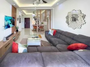 Serenity Haven - Gated Pool WiFi Sea View - Tema