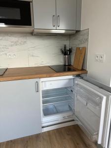 Appartements Studio Saint Cyr : photos des chambres