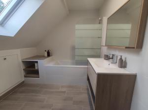 Villas Maison avec Jardin - 10 pers - Proche Paris Disney & Golf - Ideal Pro & Familles : photos des chambres