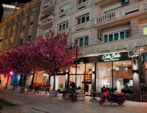 Calla Bella Rooms & Snack Bar