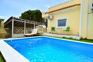 Villa Filoxeniaseasons, near airport, sea, Athens