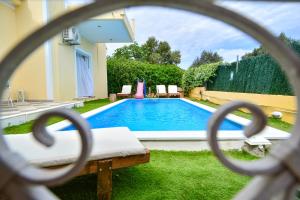 Villa Filoxeniaseasons, near airport, sea, Athens