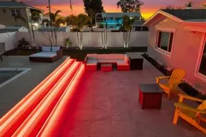 NEW Dog Paradise - Near the Beach IMG & Downtown - Tidy Island