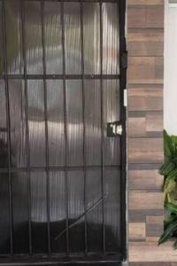 Suite con 2 recamaras,2mini splits, Parking Wifi 100 mb, cocina