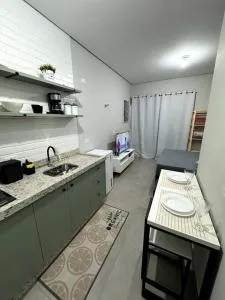 8- Studio prox Uel e Shop catuai - Cambé