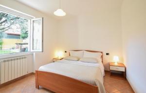 1 Bedroom Beautiful Apartment In Domaso