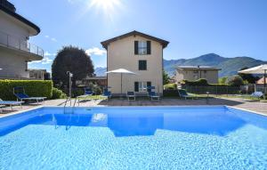 1 Bedroom Beautiful Apartment In Domaso