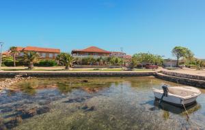 Lovely Apartment In Privlaka