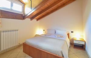 1 Bedroom Beautiful Apartment In Domaso