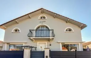 Awesome Home In Saint-Michel-Chef-Chef - Préfailles