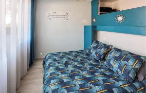 Maisons de vacances Awesome Home In Saint-Michel-Chef-Chef : photos des chambres