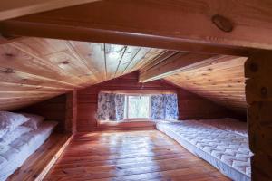 Pinetree Cottages Log cabin