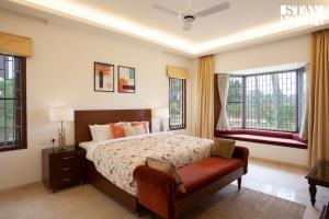 StayVista at Silver Oak Farm - Breakfast Included