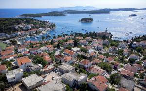 "Magical View" in Hvar town