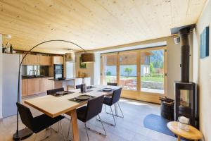 Chalets Chalet Plein Centre - Savoyard Moderne - Happy Rentals : photos des chambres