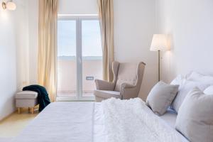 Sunny Apartment Aurora