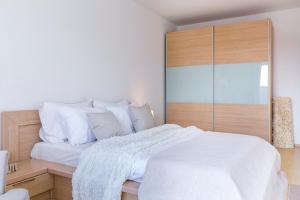 Sunny Apartment Aurora