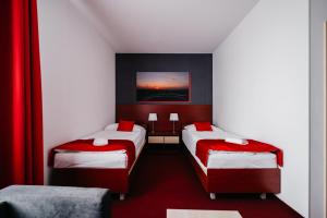Classic Double or Twin Room room in Hotel Color