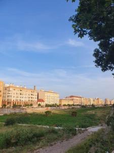 Modern apartment a few minutes to the center - TriP