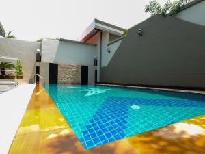 Top Pool Villa B5