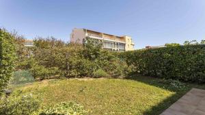 Santa Monica 2- 144E- Appart jardin- 4 pers