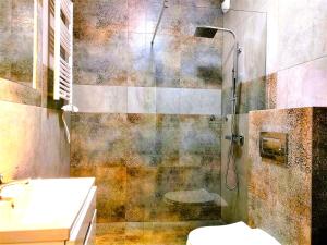 SECOND HOME Lubawa - 3 pokoje, 5 łóżek, Netflix i Max, parking, winda