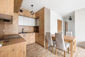 Ursus Cosy Apartments by BookingHost