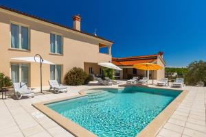 Villa Nirvana
