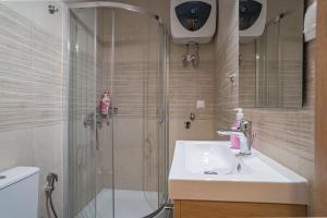 Feel Greek Hospitality #Θ001