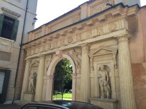 Palazzo Mantua Benavides Suites & Apartments