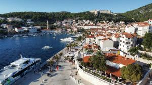 Apartments Caric 