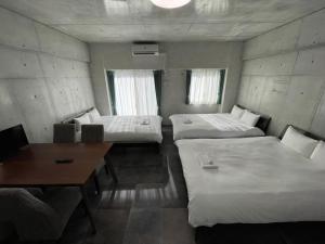 WOLF PACK APARTMENT 32