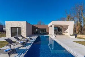 Villa Shiva - 斯维蒂皮塔乌苏米