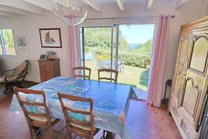 Maisons de vacances 685-Ty Kastel Coz a 50m de la mer : photos des chambres