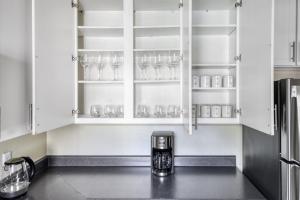 Foster City 2BR w Gym Pool Spa WD nr VISA SFO-1017