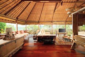 Natural View 2 BR Private Pool Villa ZN18