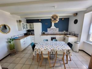 717- Villa Locqueran a 200m du port