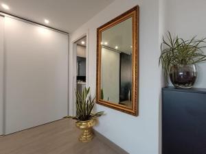 Spacious Studio by the University