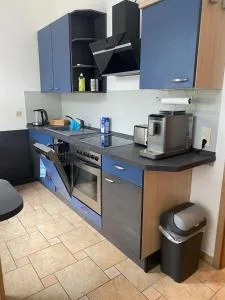Appartment Maxi 3 Personen, Zentrale Lage, ruhige Nebenstraße - Дессау