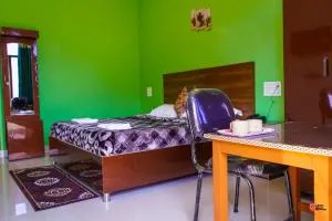 Radha Gopal Royal Homestay - 考萨尼