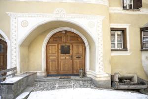 Chasa Capricorn Sent