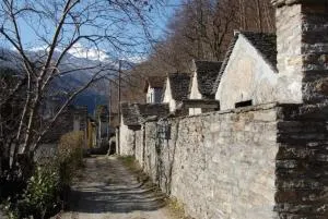 Ca' di Fant Malvaglia - Olivone