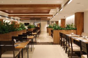 Icon Grand Hotel By Bhagini